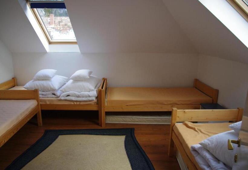 פנסיון Vadszőlő Szálló és Étterem Bakonybél