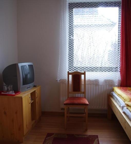 פנסיון Vadszőlő Szálló és Étterem Bakonybél