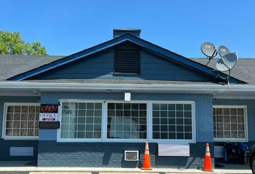 Washington & Lee Motel