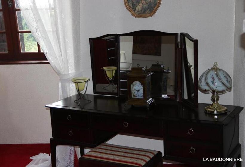 住宿加早餐  Chambre D'hôte Manoir De La Baudonnière