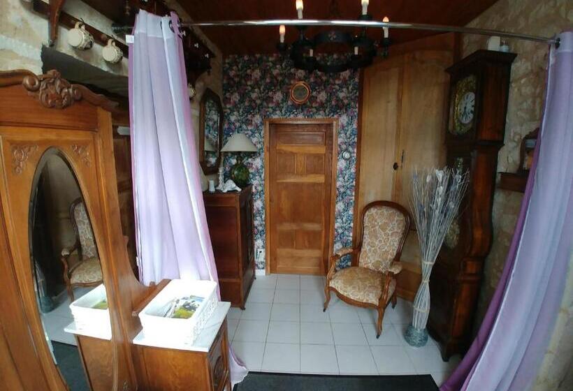 مبيت وإفطار Chambres D Hotes Manoir Le Cristal  Futuroscope à Petit Prix