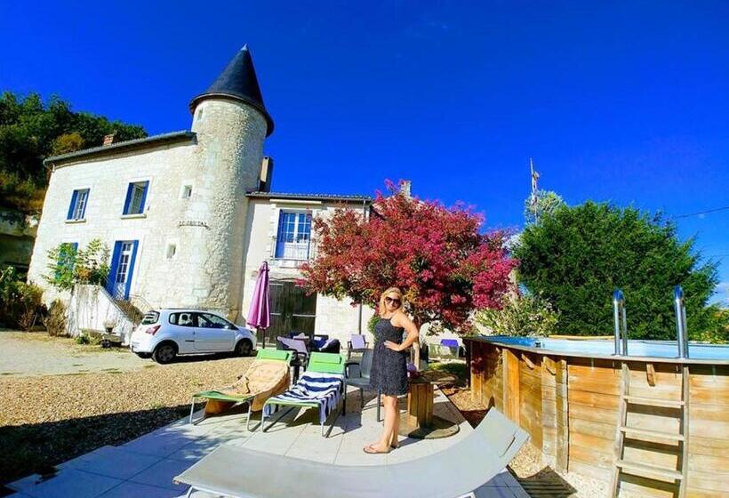 مبيت وإفطار Chambres D Hotes Manoir Le Cristal  Futuroscope à Petit Prix