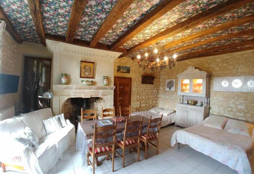مبيت وإفطار Chambres D Hotes Manoir Le Cristal  Futuroscope à Petit Prix
