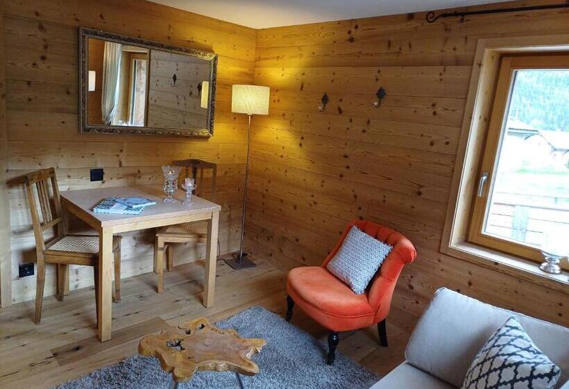 مبيت وإفطار Chesa Staila