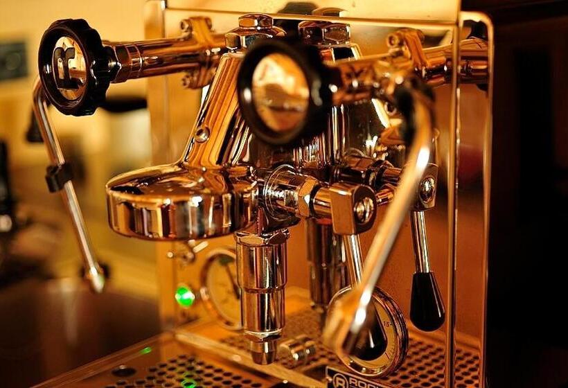 مبيت وإفطار Chesa Staila