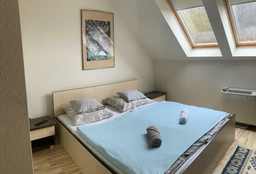 Bed and Breakfast Tündérszikla Panzió