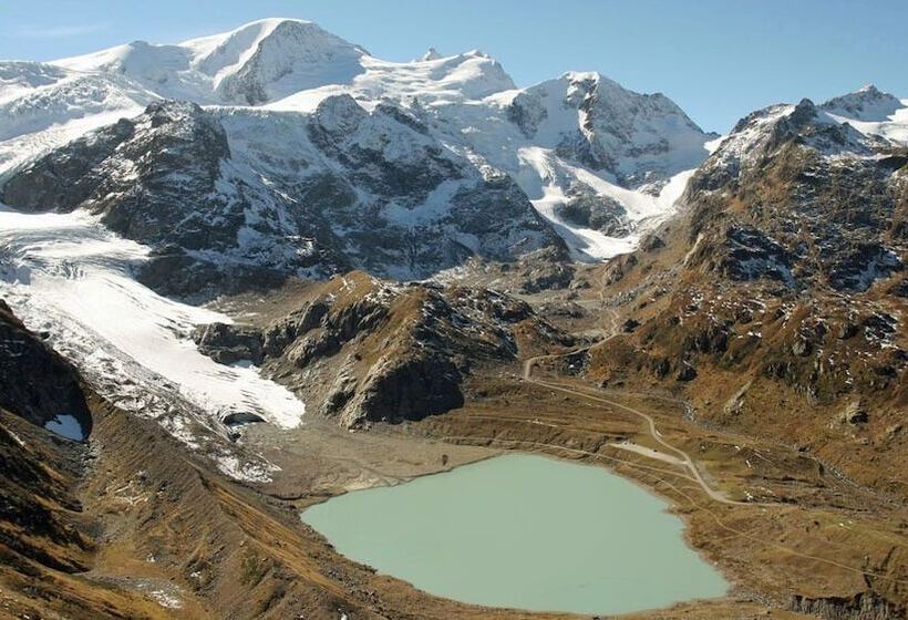 酒店 Berggasthaus Sustenpass Hospiz   Hostel