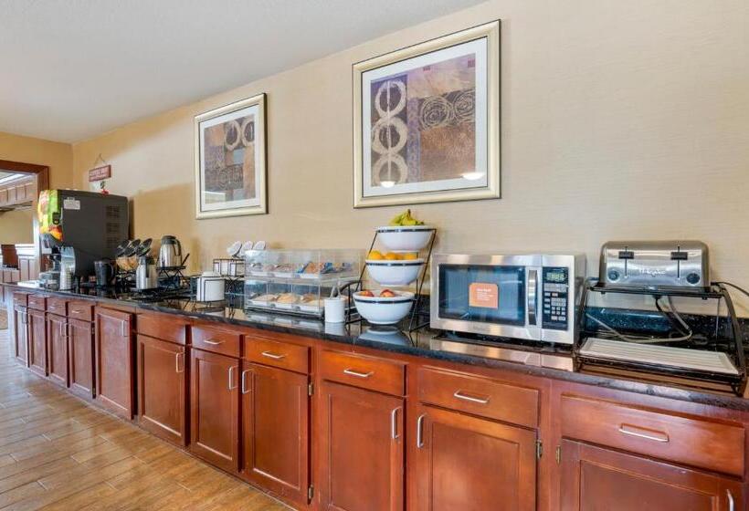 호텔 Comfort Inn & Suites Cincinnati Eastgate