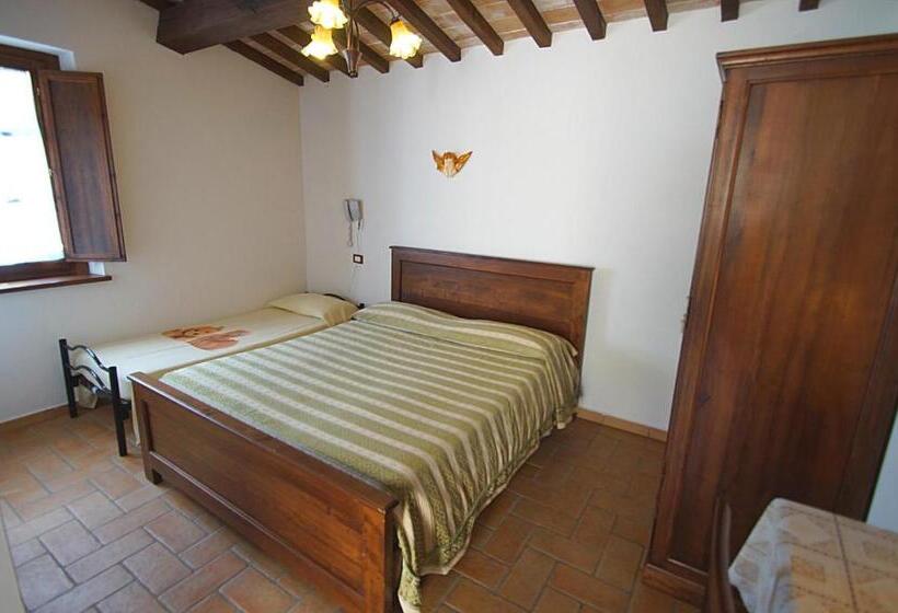 호텔 Agriturismo La Valle Dei Fiori Di Bellucci Rosanna