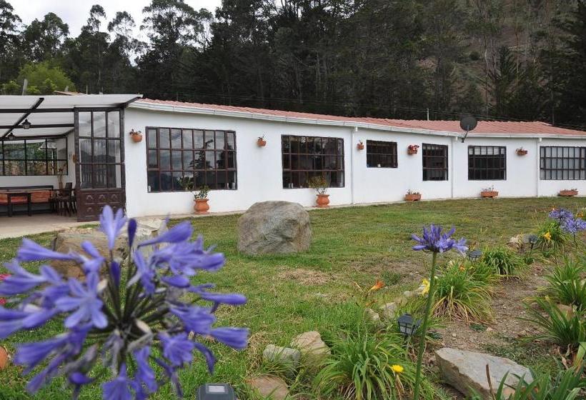ホテル Pinares Del Carrizalito