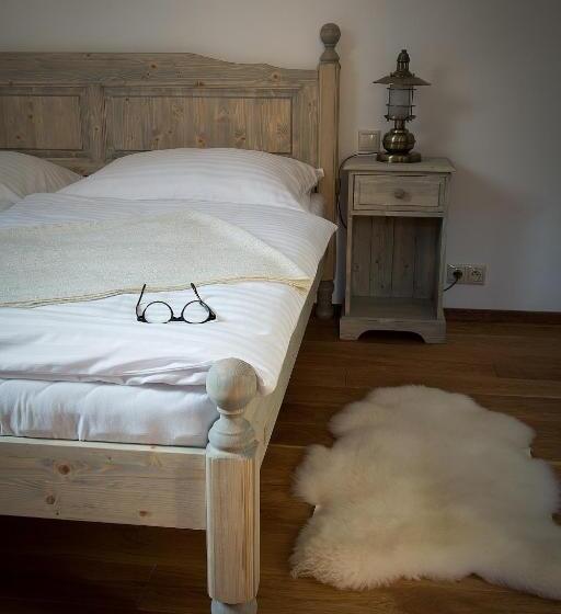 פנסיון U Námořníka Restaurant A Penzion