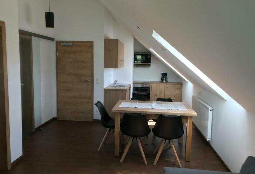 Общежитие Familiengasthof Schaller