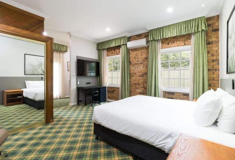 호스텔 The Carrington Inn   Bungendore