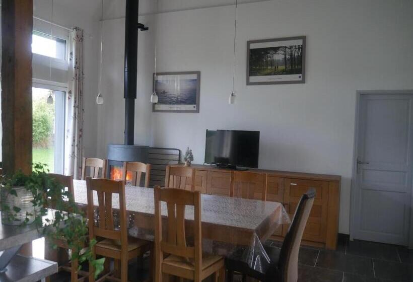 住宿加早餐  Chambres D'hôtes La Ferme Du Scardon