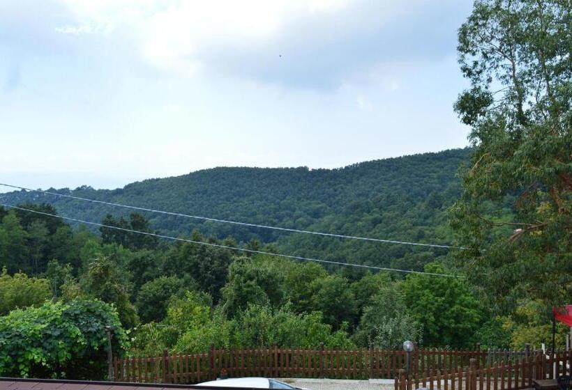 فندق Agriturismo E Turre