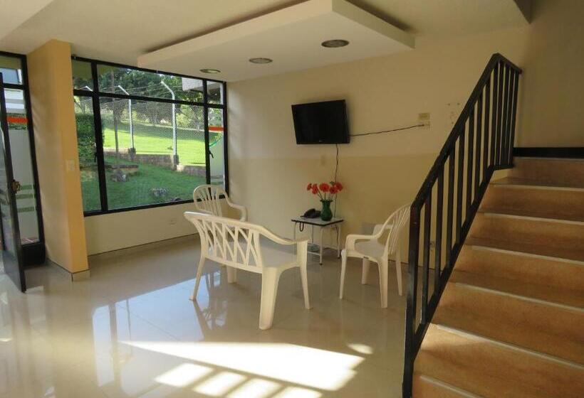 هتل Centro Recreacional Iasceboy