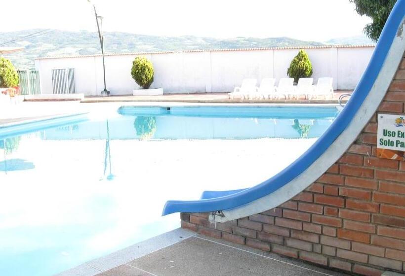 هتل Centro Recreacional Iasceboy