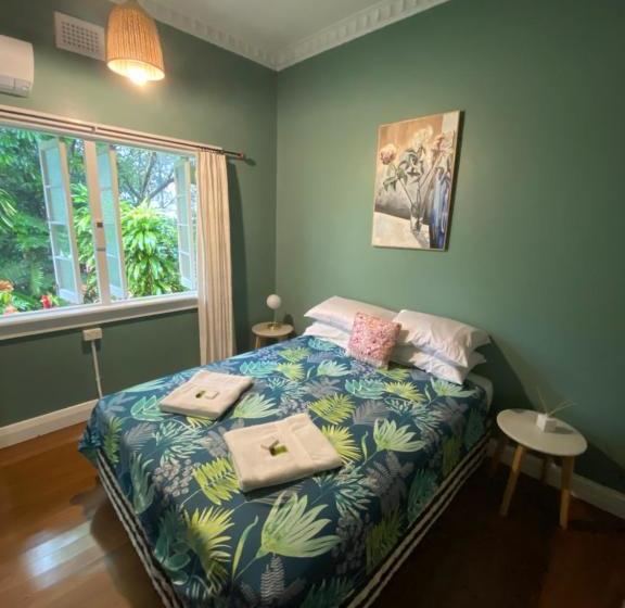 بنسيون Babinda Quarters