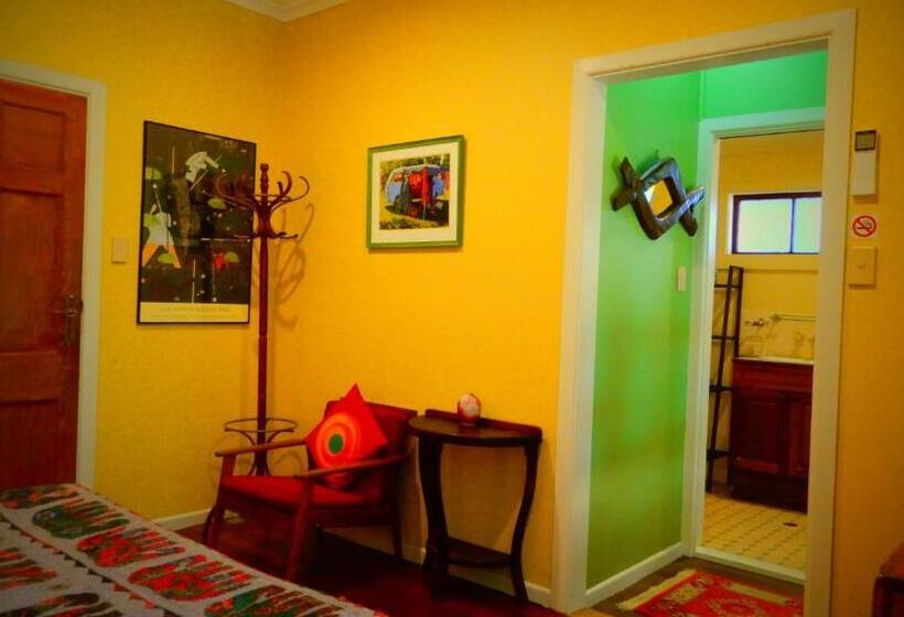 Пансион Grey Gum Lodge