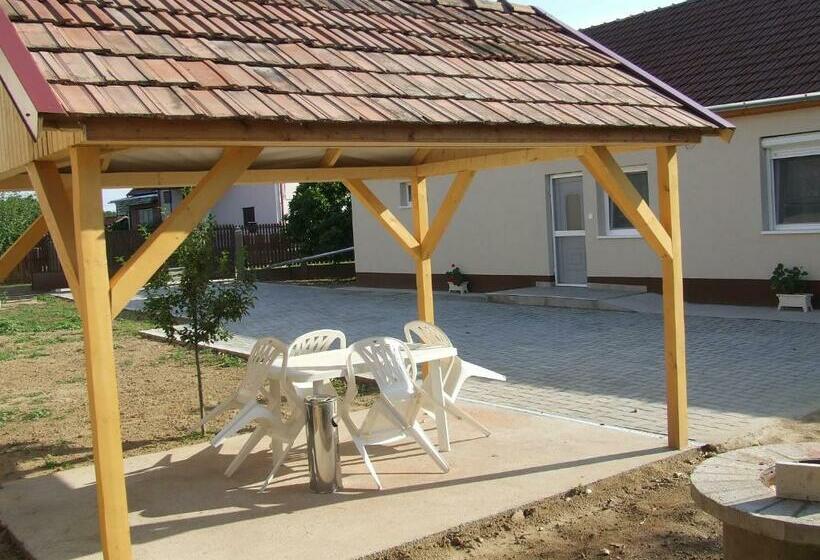Пансион Meggyes Vendégház