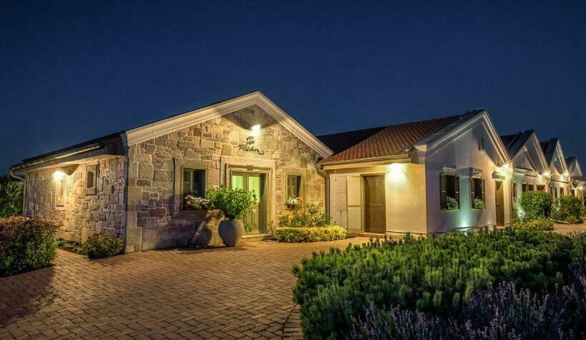 بنسيون Páskom Cottage
