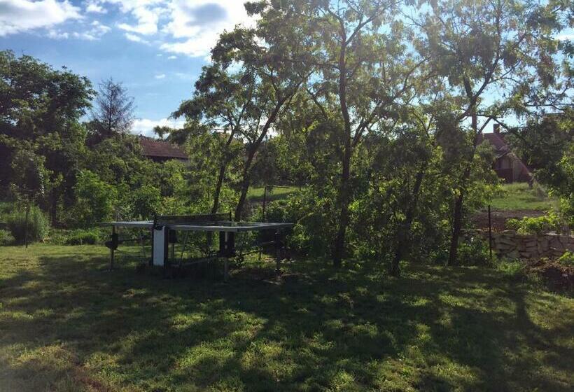 פנסיון úrágya Vendégház