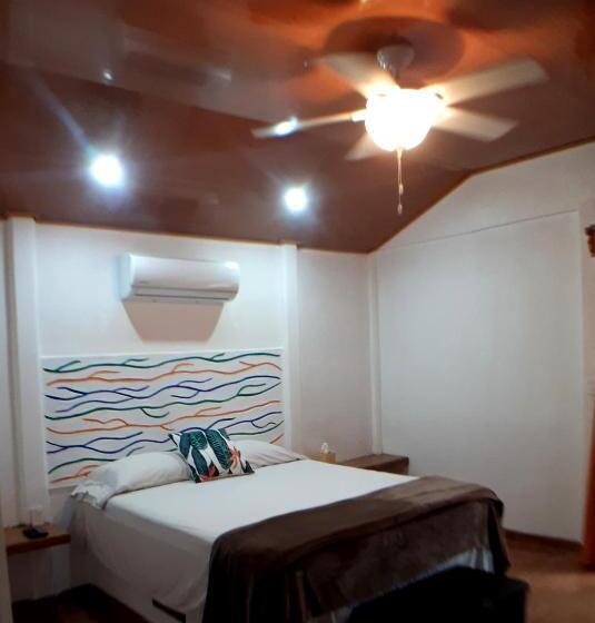 פנסיון Tropical Paradise Bungalows
