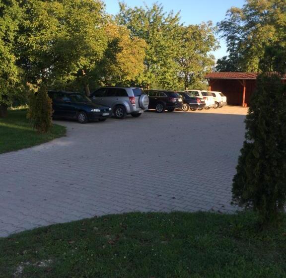 بنسيون Vadaspuszta Vendeghaz