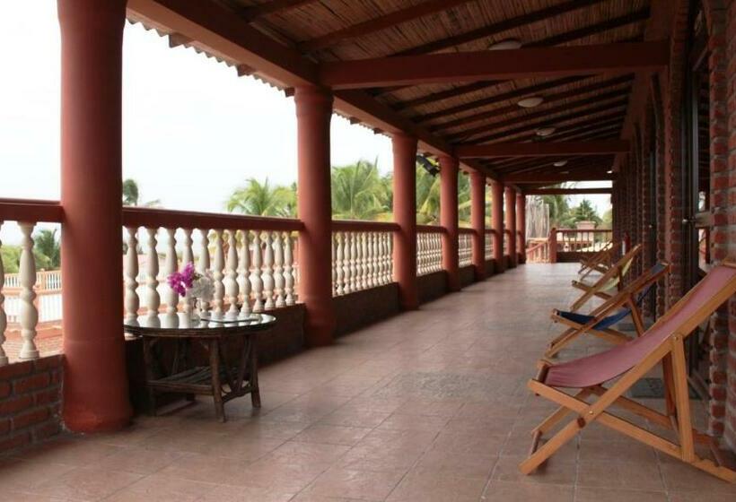 Suite Hotel Romanos