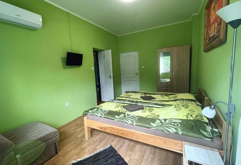 Tölgyfa Panzió