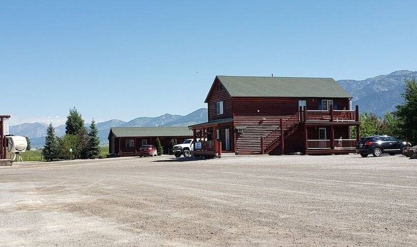 Wolf Den Log Cabin Motel And Rv Park