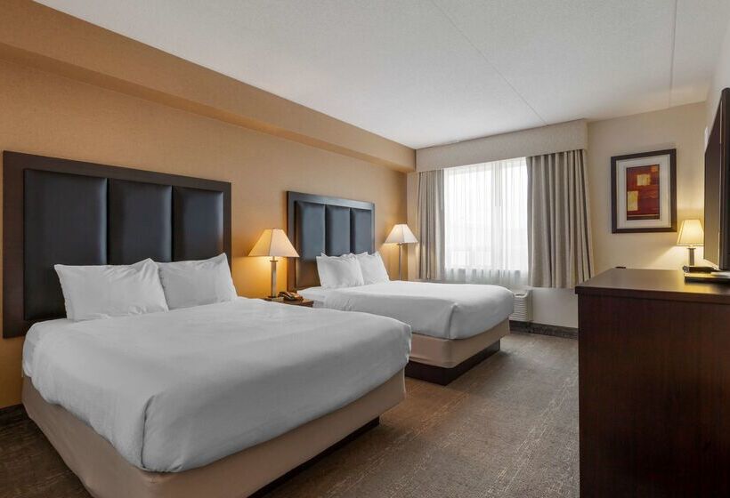 فندق Best Western Plus Burlington Inn & Suites