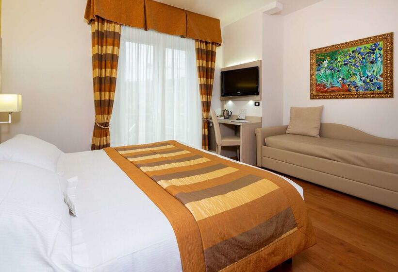 هتل Best Western Plus Tigullio Royal