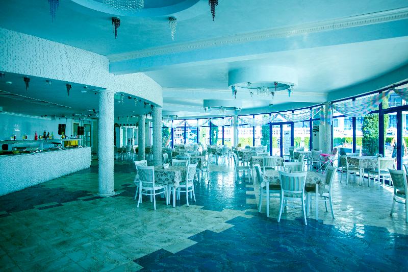 هتل Chaika Beach Resort