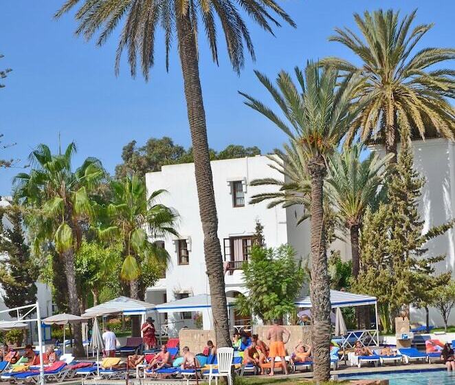 هتل El Pueblo Tamlelt