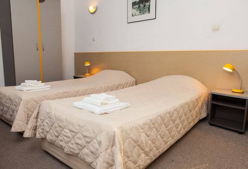 Family Hotel Opera Plaza Former City Mark