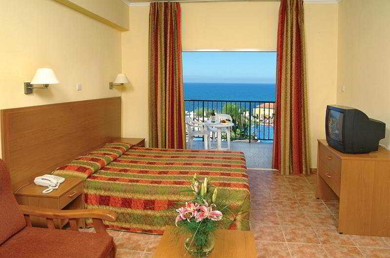 בית מלון כפרי Pafian Sun Village