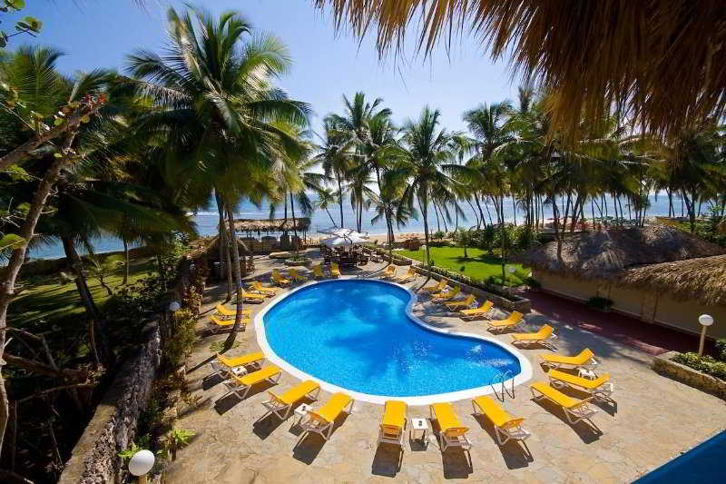 هتل Playa Esmeralda Resort