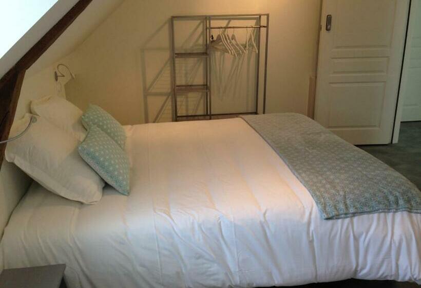 הוסטל Auberge Saint Hernin