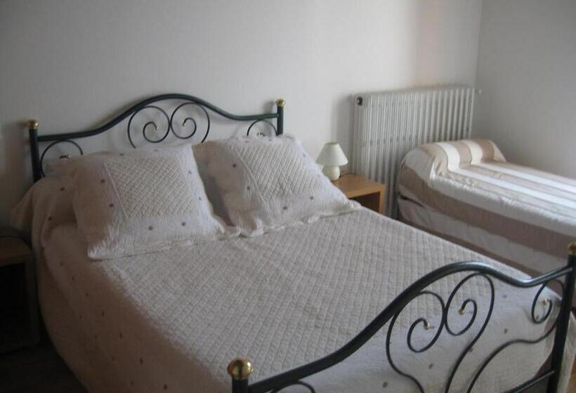 הוסטל Auberge Saint Hernin