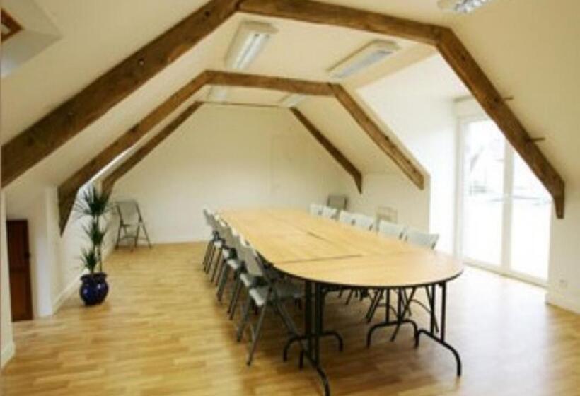 הוסטל Auberge Saint Hernin