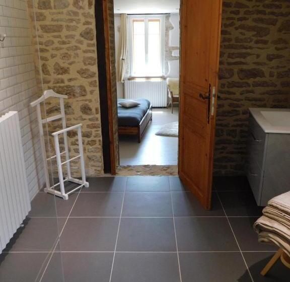 مبيت وإفطار Chambre D'hôtes Les 3 Cochons D'olt