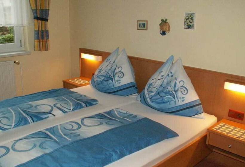 مبيت وإفطار Gästehaus Familie Grudl