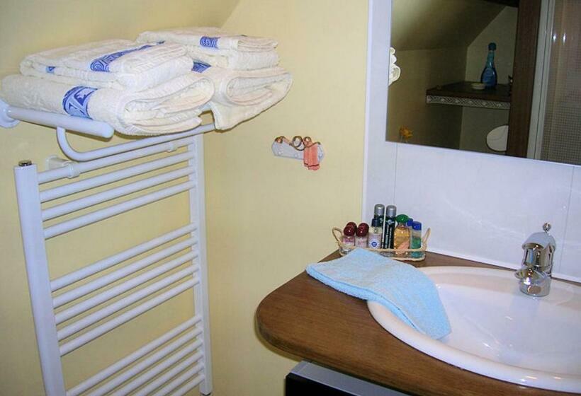 ベッドアンドブレックファースト La Demeure