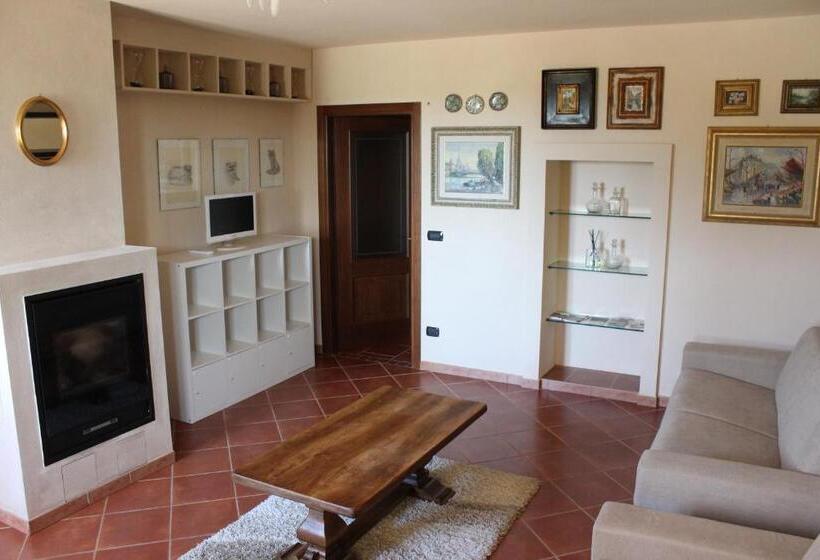ホテル Agriturismo Sarmore