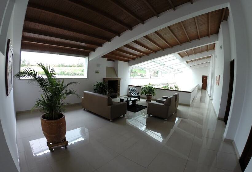 هتل Cariongo Plaza