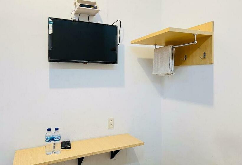 فندق Reddoorz At Damai Guest House Kabanjahe