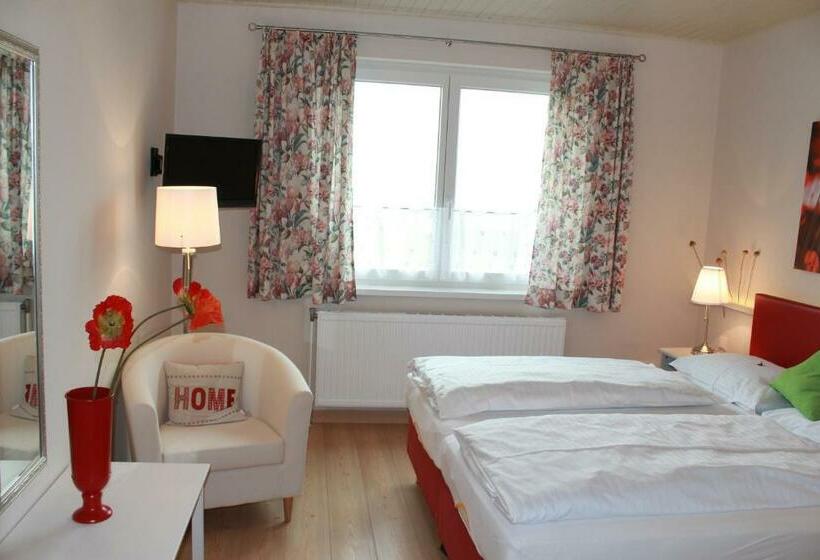 Mohnhotel   Bergwirt Schrammel