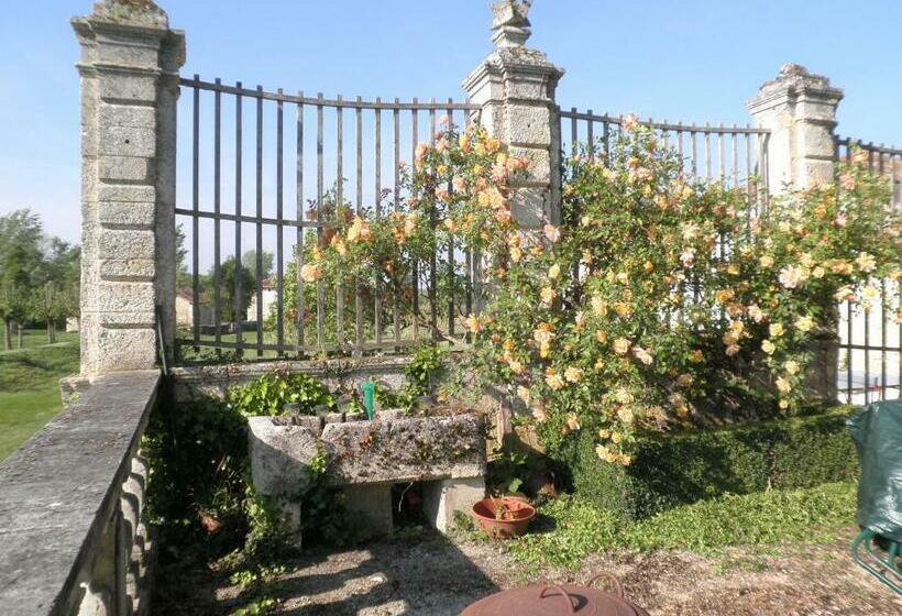 膳宿费 Chambres D'hôtes Et Gîtes Du Château De Clauzuroux