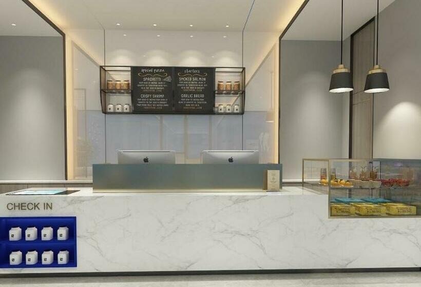 Отель 7days Premium Baiyun International Airport Branch